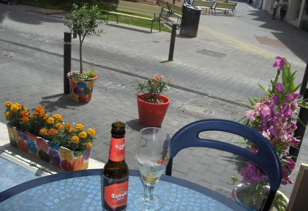 Hostal Puig Rom-1