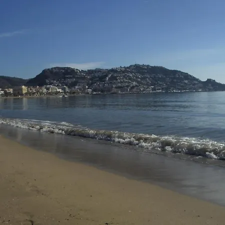 Hostal Puig Rom-2